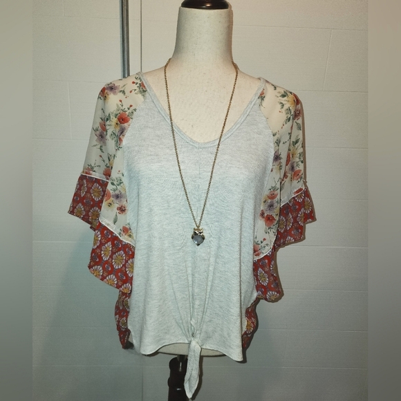 Hummingbird Floral and Gray Blouse - Picture 12 of 12